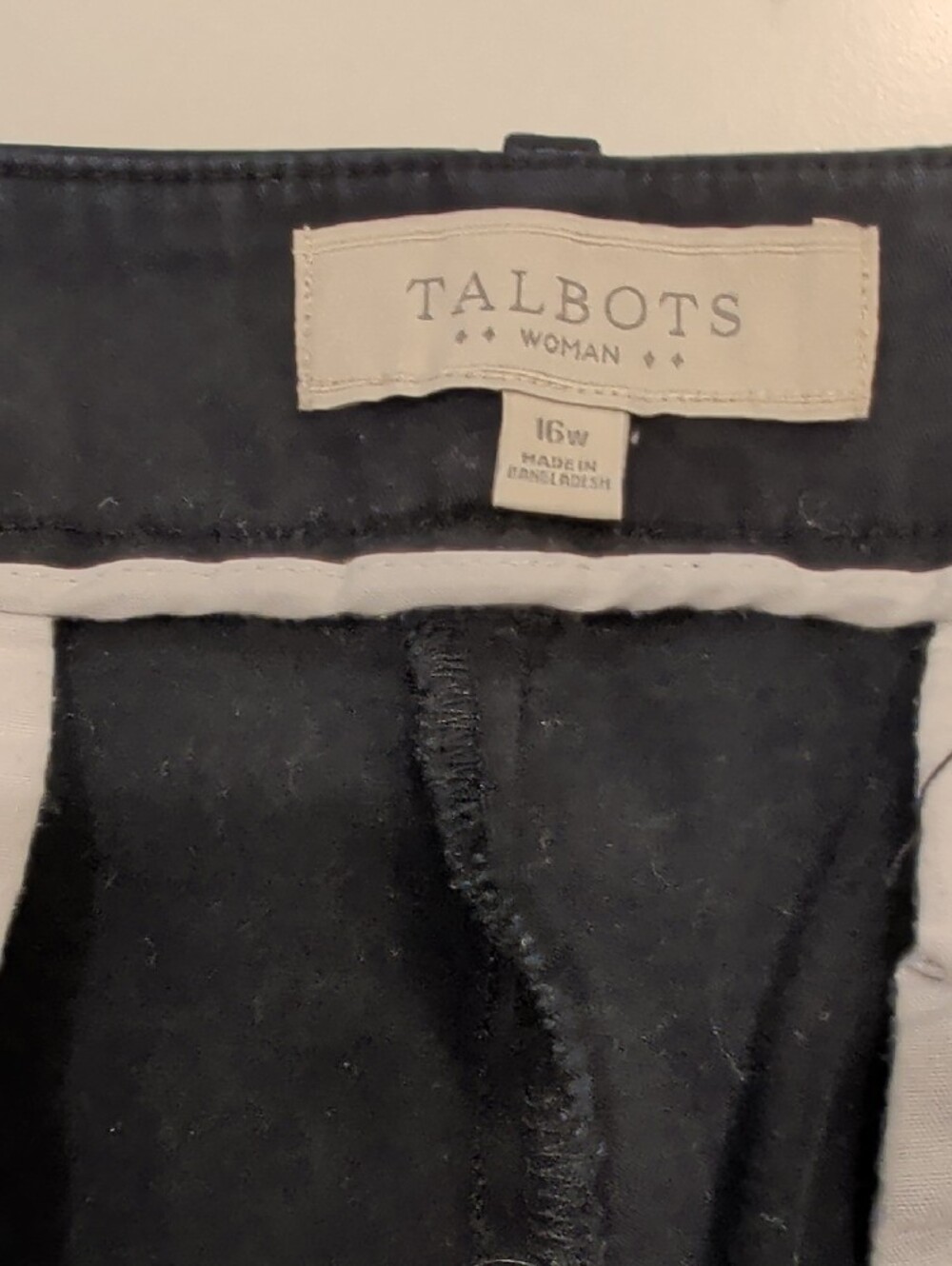 Talbots 16W Black Bermuda Shorts L— Pre-owned Classic Tailored Style - Picture 2 of 7
